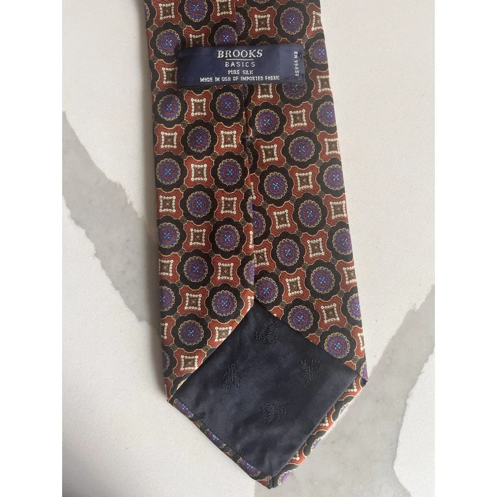 BROOKS BROTHERS Basics Men's Silk Necktie‎ Designer Geometric Orange Black Blue